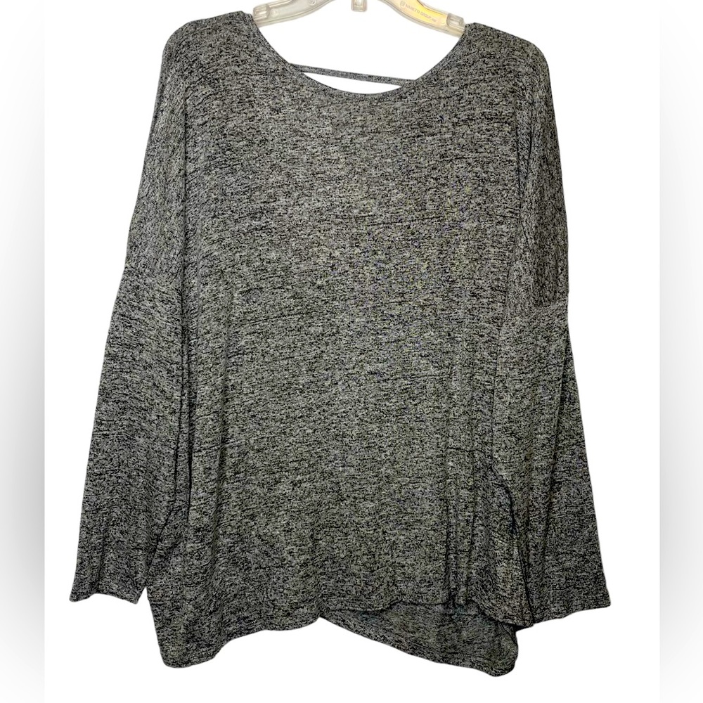 Cherish Heather Keyhole Back Knit Top Sz M